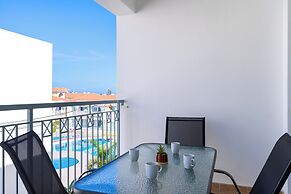 Quint - 2-Bedroom Apt & Pool in Protaras