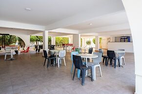 Quint - 2-Bedroom Apt & Pool in Protaras