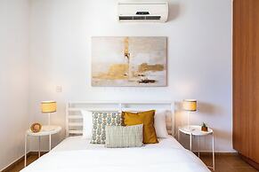 Quint - 2-Bedroom Apt & Pool in Protaras