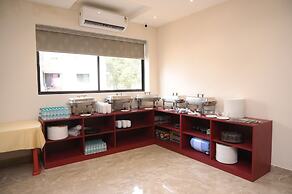 Zip By Spree Hotels Neelam Nakshatra