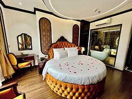 Royal Hanoi Hotel
