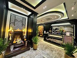 Royal Hanoi Hotel