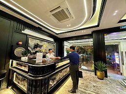 Royal Hanoi Hotel