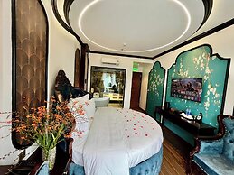 Royal Hanoi Hotel