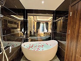 Royal Hanoi Hotel