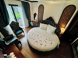 Royal Hanoi Hotel