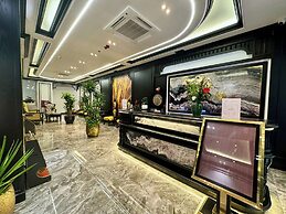 Royal Hanoi Hotel