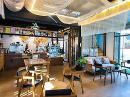 Moon in 9 haus Cafe & Villas