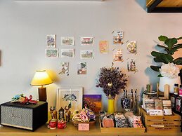 Moon in 9 haus Cafe & Villas