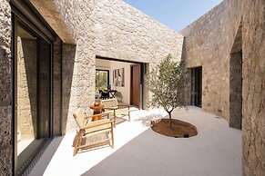 Adytum Villas