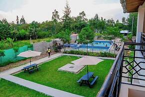 Somerset Gardens Resort
