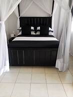 Somerset Gardens Resort