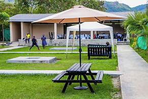 Somerset Gardens Resort