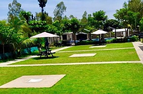 Somerset Gardens Resort