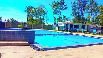 Somerset Gardens Resort