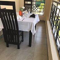 Somerset Gardens Resort