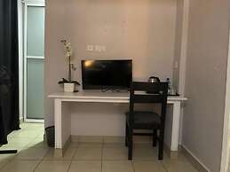 Somerset Gardens Resort