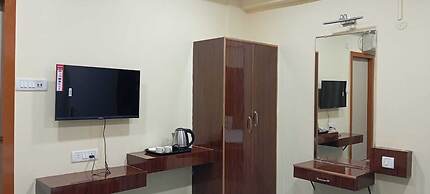 Holiday Inn Guest House