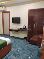 Holiday Inn Guest House