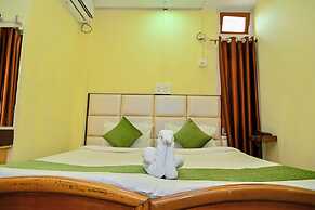 Holiday Inn Guest House