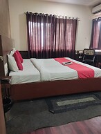 Holiday Inn Guest House