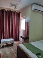 Holiday Inn Guest House