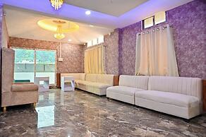 Holiday Inn Guest House