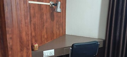 Holiday Inn Guest House