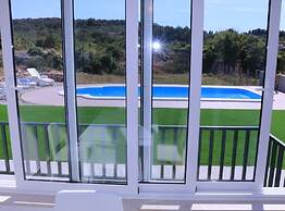 Nane Garden House With Heated Pool