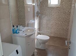 Nane Garden House With Heated Pool