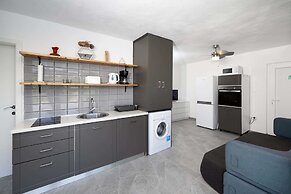 Villa Baras Garden - House With Pool