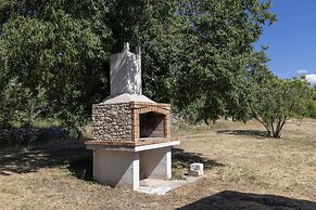 Villa Baras Garden - House With Pool