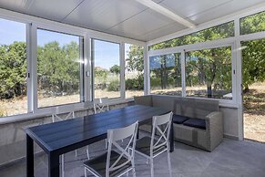 Villa Baras Garden - House With Pool