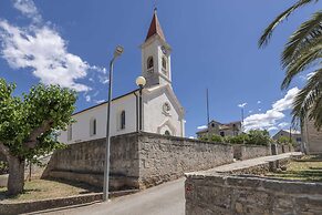 Villa Baras Garden - House With Pool
