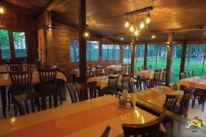 Abana Albatros Bungalow ve Restoran