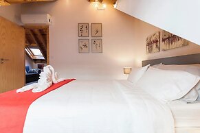 Wooden Top With Terrace