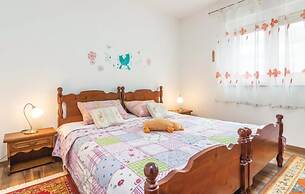 Holiday House with Pool Marika