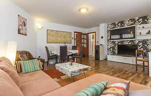 Holiday House with Pool Marika