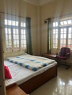 Divyaraa Breathing Stone