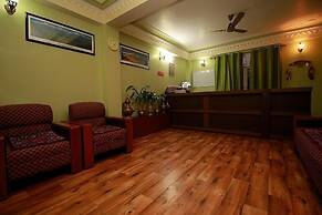 Divyaraa Breathing Stone