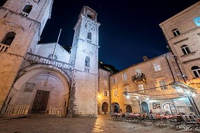 Central Cathedral Apartment