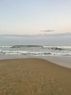 Blue Waves Beach Stay