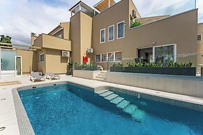 BAL Apartments - Adults Only