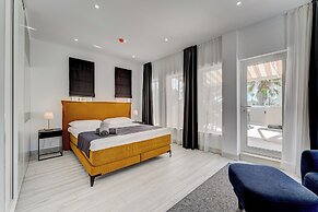 BAL Apartments - Adults Only