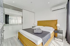 BAL Apartments - Adults Only