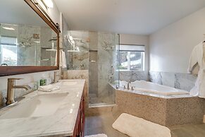 2 Mi to Ski: Cabin w/ Hot Tub & Decks in Truckee!