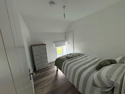 Nature Lovers Family Home - 3 Bed 2 Bath