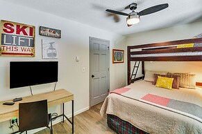 Walk to Town & Slopes: Riverfront Breckenridge Gem