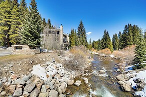 Walk to Town & Slopes: Riverfront Breckenridge Gem