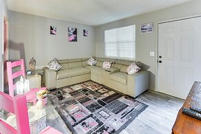 2 Mi to Coligny Beach: Hilton Head Home w/ Patio